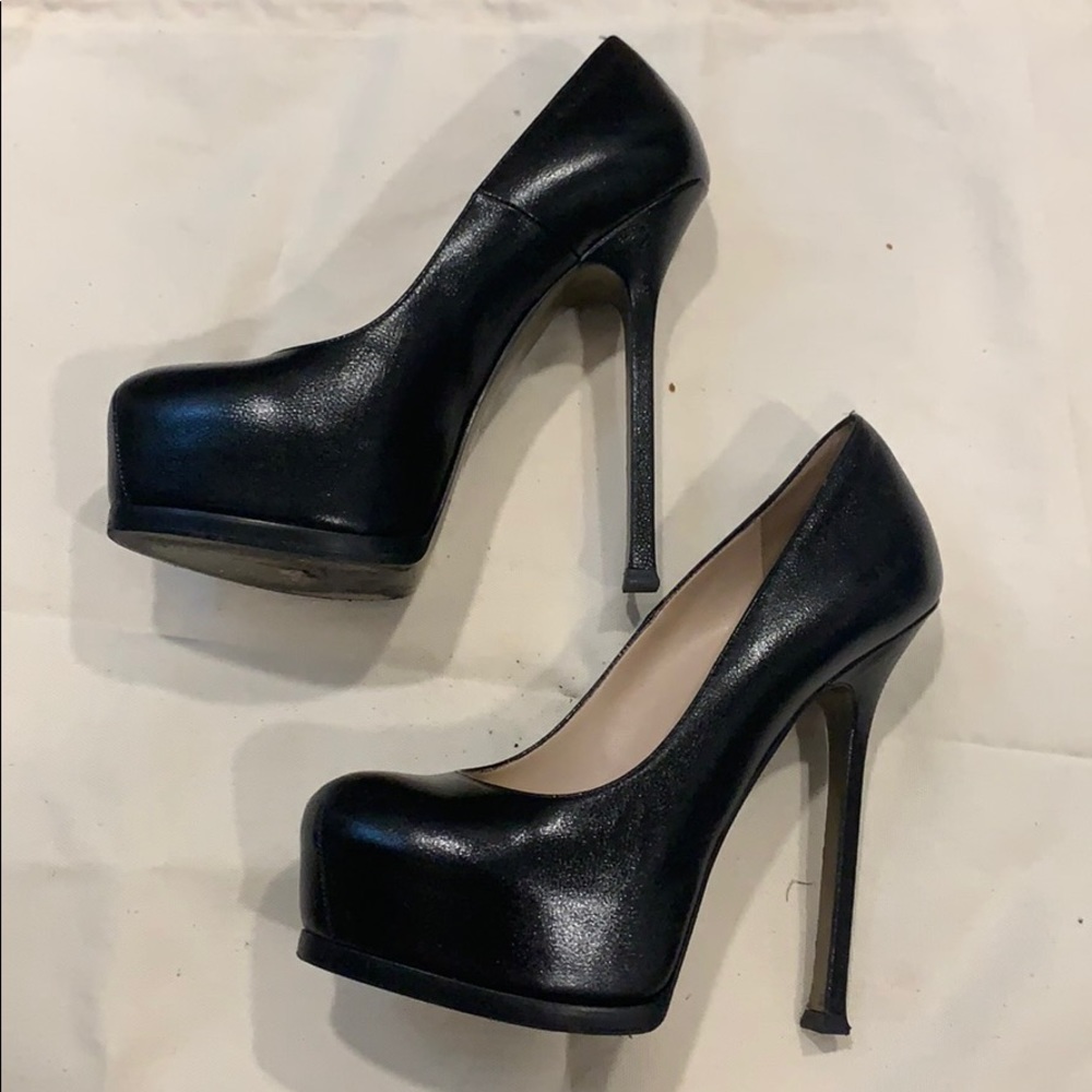 Ysl Pumps - image 2
